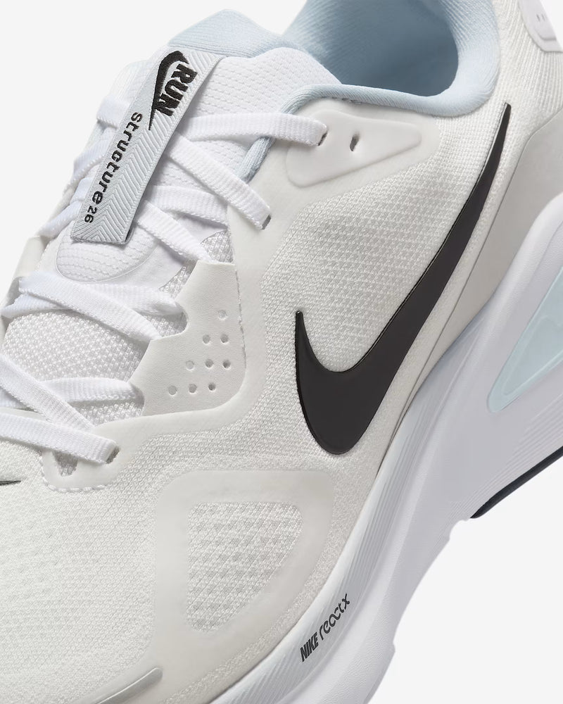 Nike Structure 26