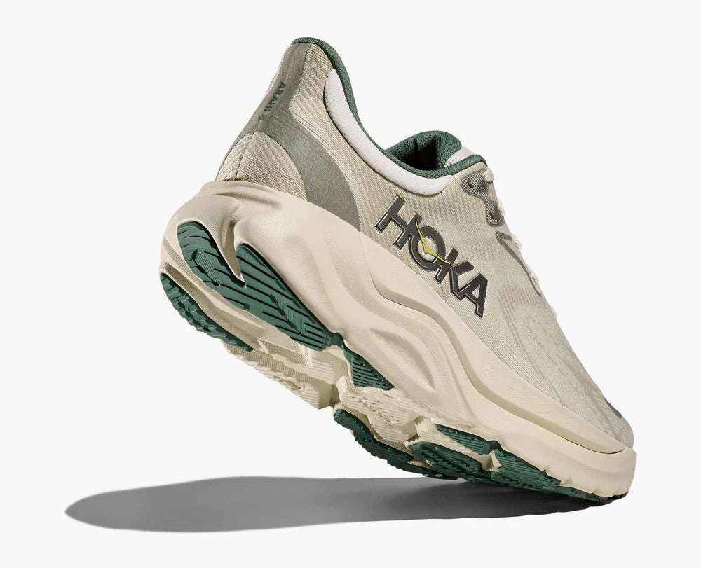 Hoka Arahi 8