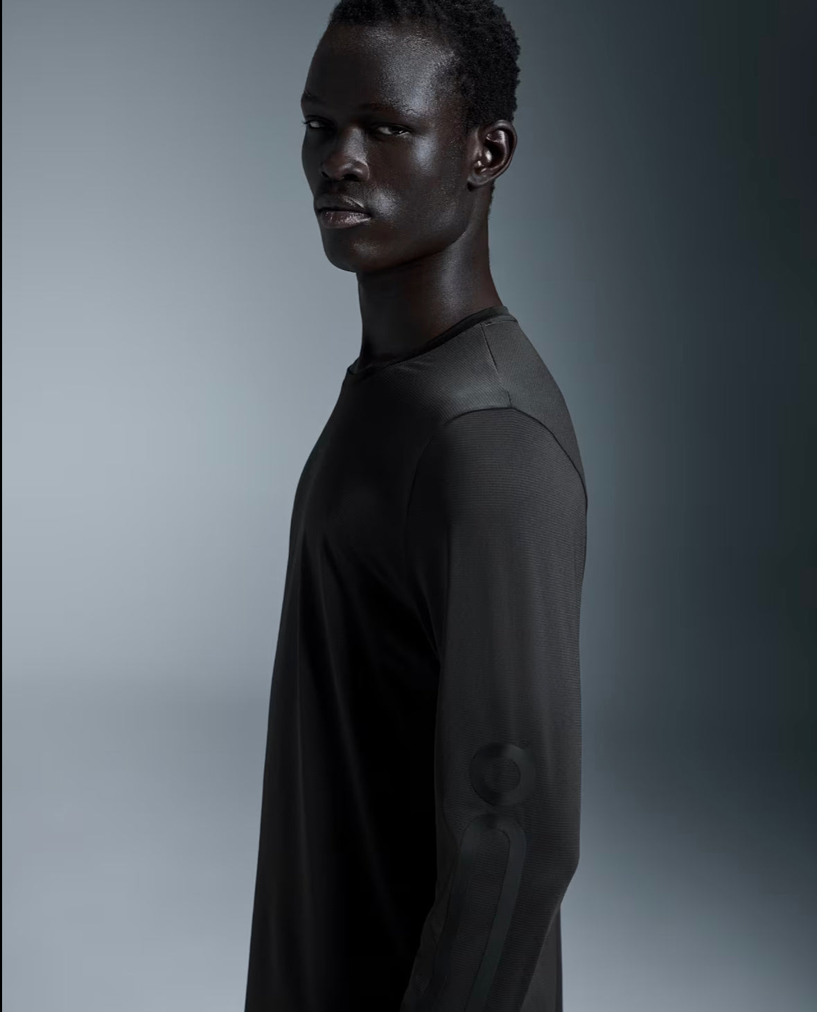 ON CLOUD Core Long-T Ikon black