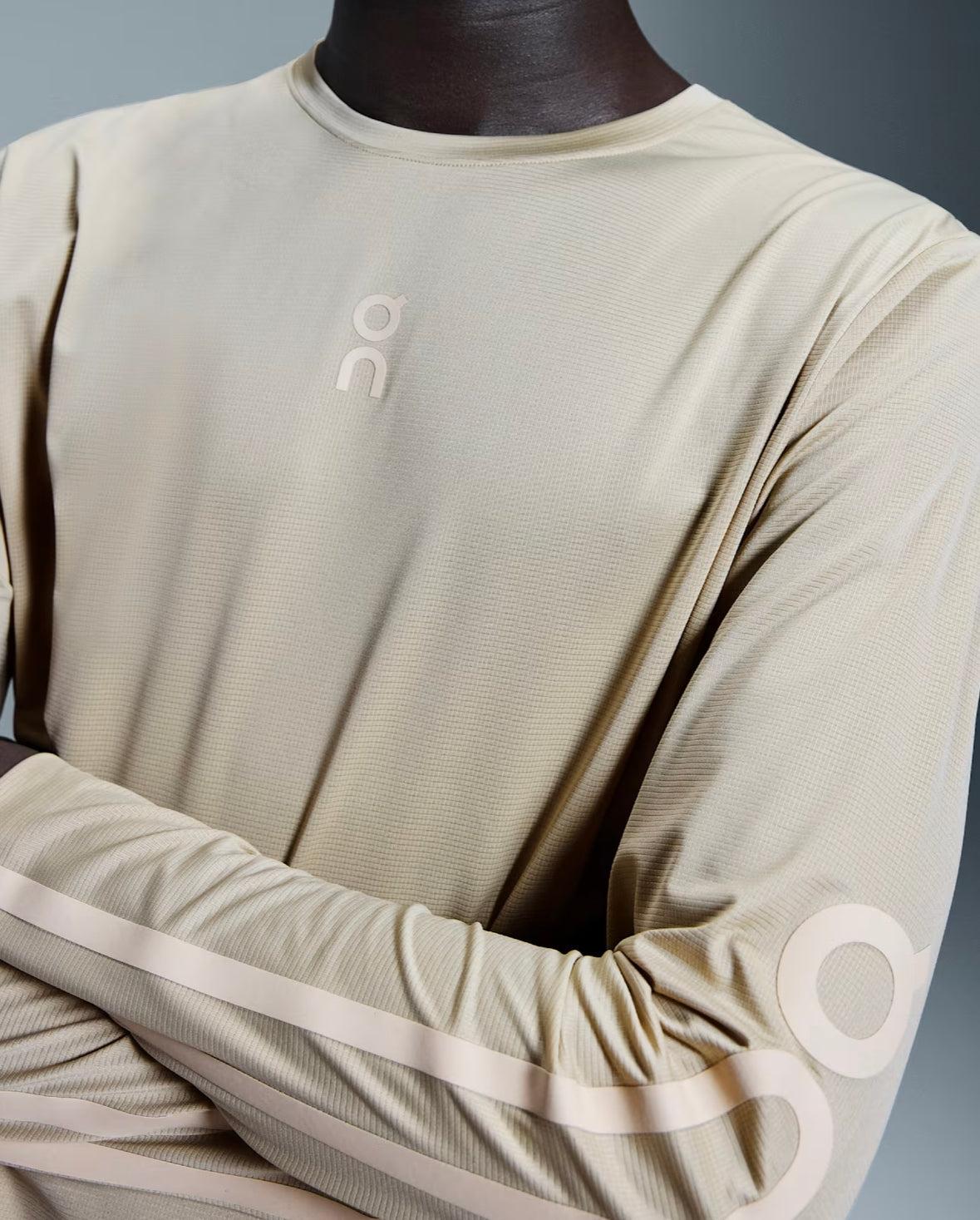 ON CLOUD Core Long-T Ikon sand