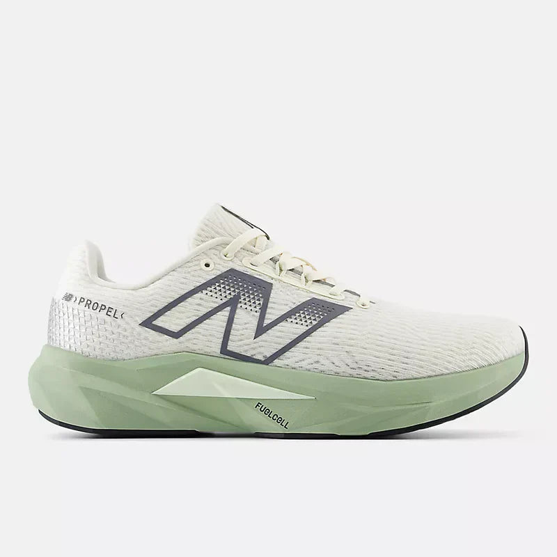 New balance FuelCell Propel v5